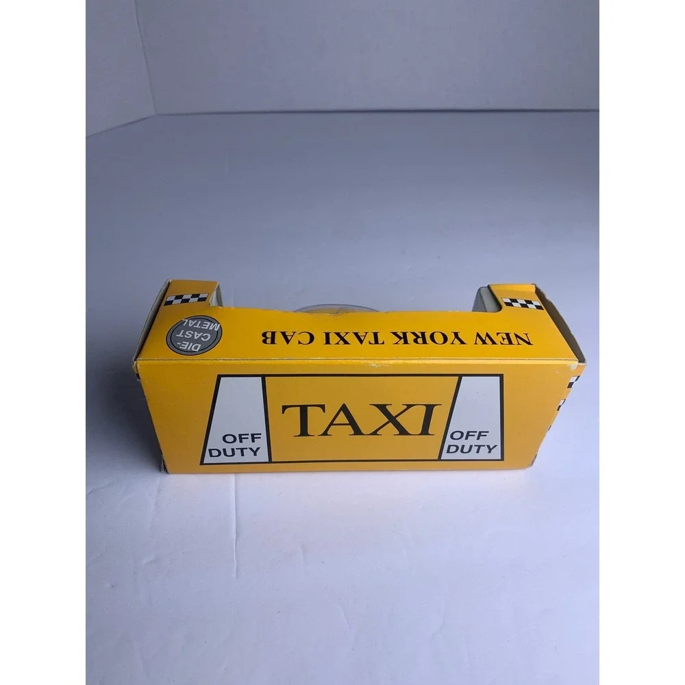 City Merchandise 1965 New York Taxi Cab Die Cast Metal Yellow‎ Retro